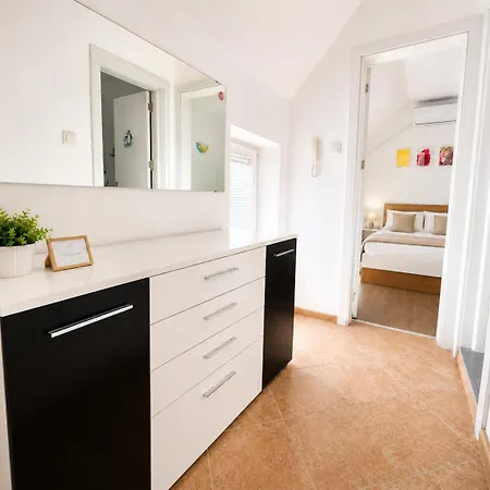 1br Ap With Location & Big Balcony Apartament *